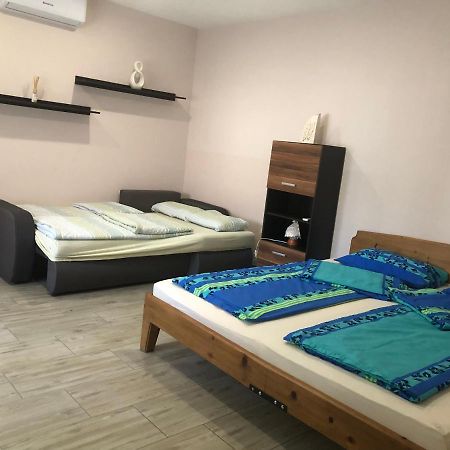 Eddy Apartman Eger Esterno foto