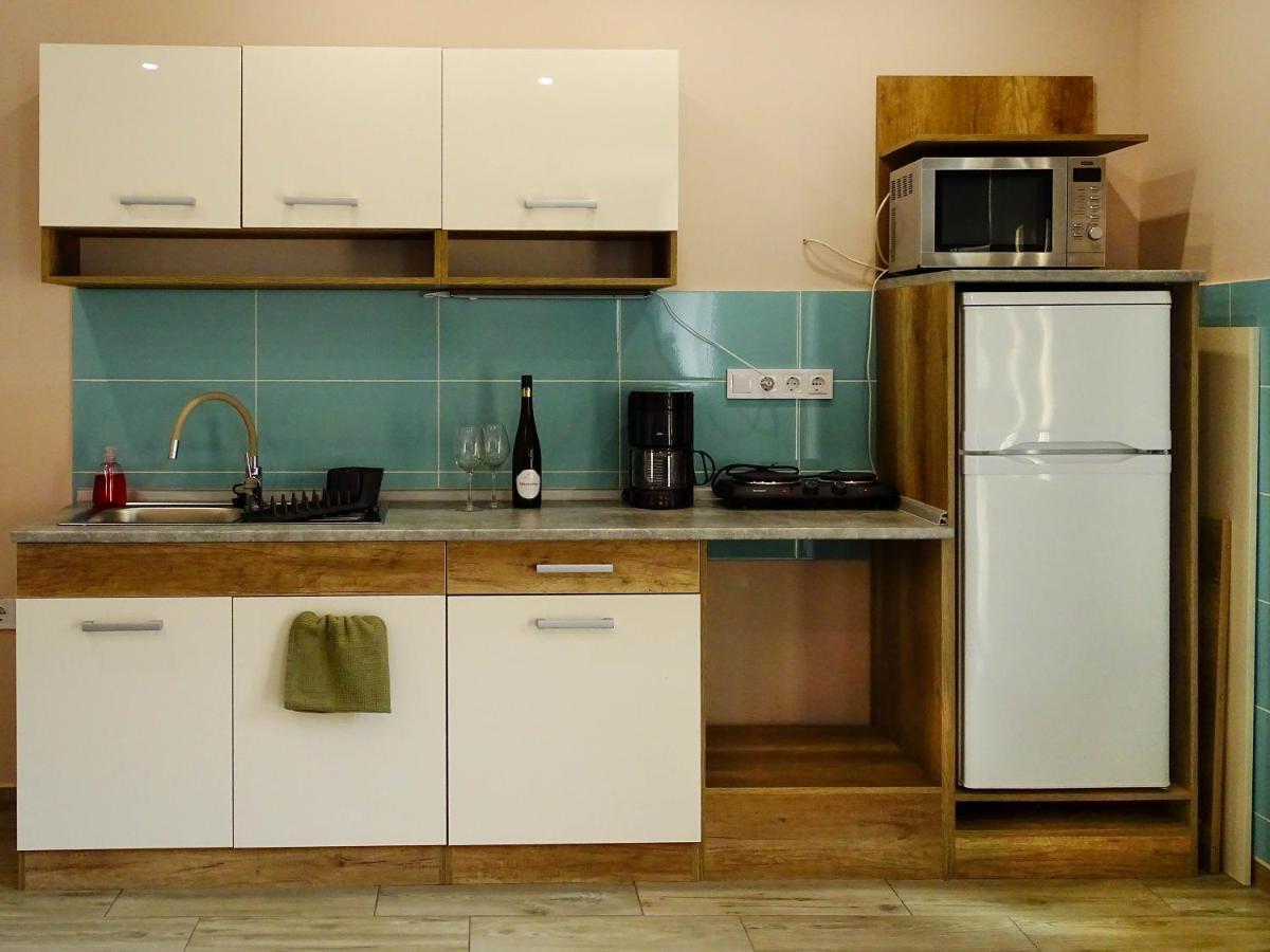 Eddy Apartman Eger Esterno foto