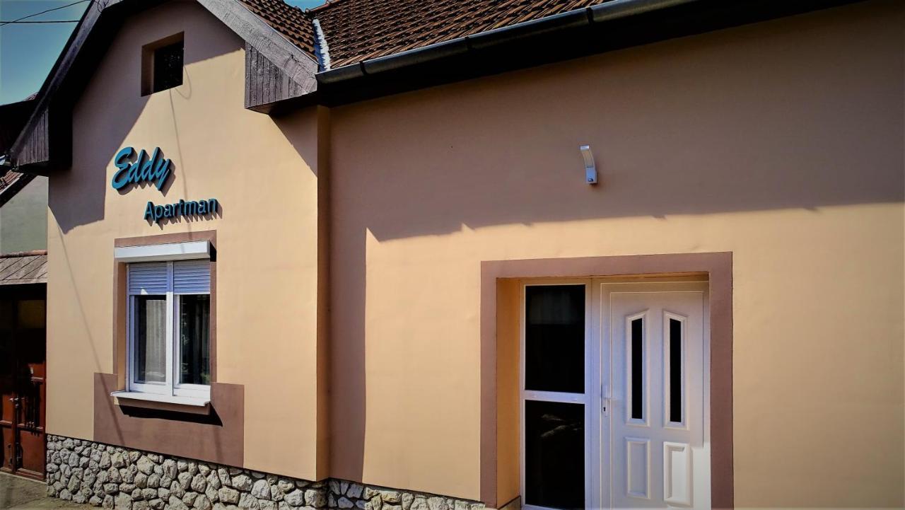 Eddy Apartman Eger Esterno foto