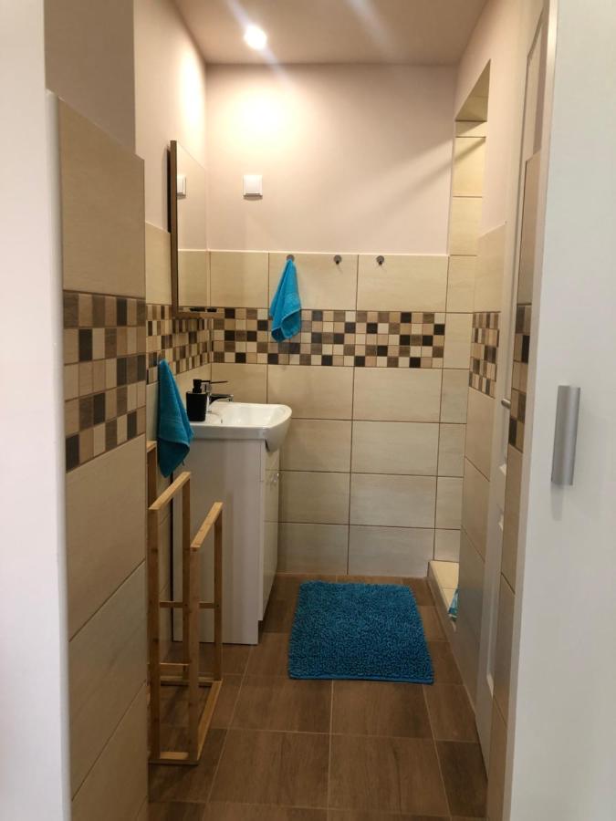 Eddy Apartman Eger Esterno foto